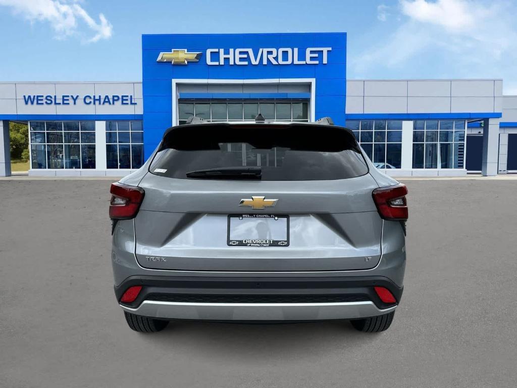 new 2025 Chevrolet Trax car, priced at $25,275