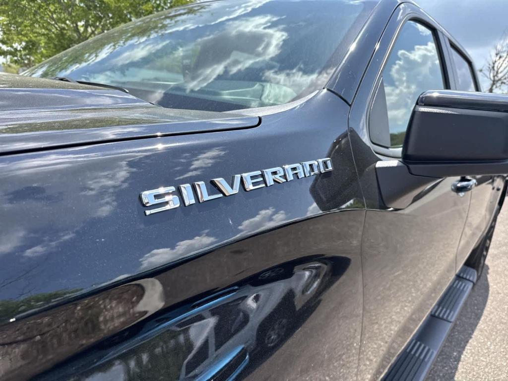 new 2025 Chevrolet Silverado 1500 car, priced at $45,560