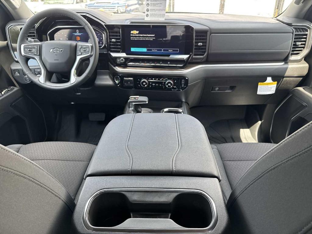 new 2025 Chevrolet Silverado 1500 car, priced at $45,560