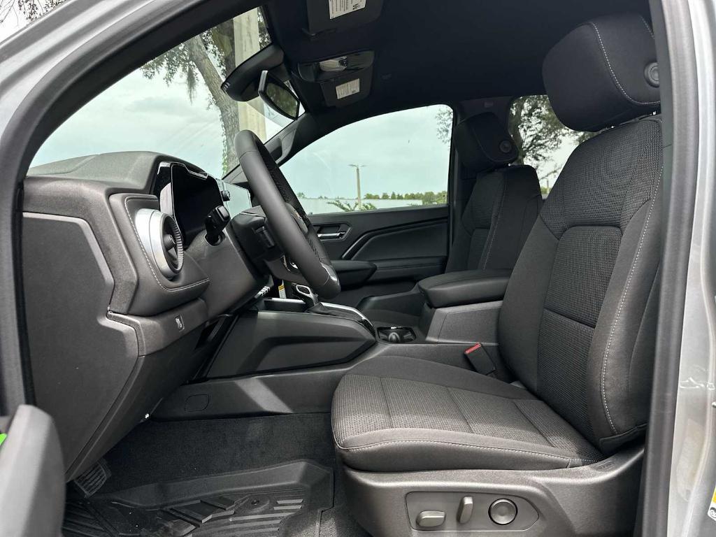 new 2025 Chevrolet Colorado car, priced at $33,235
