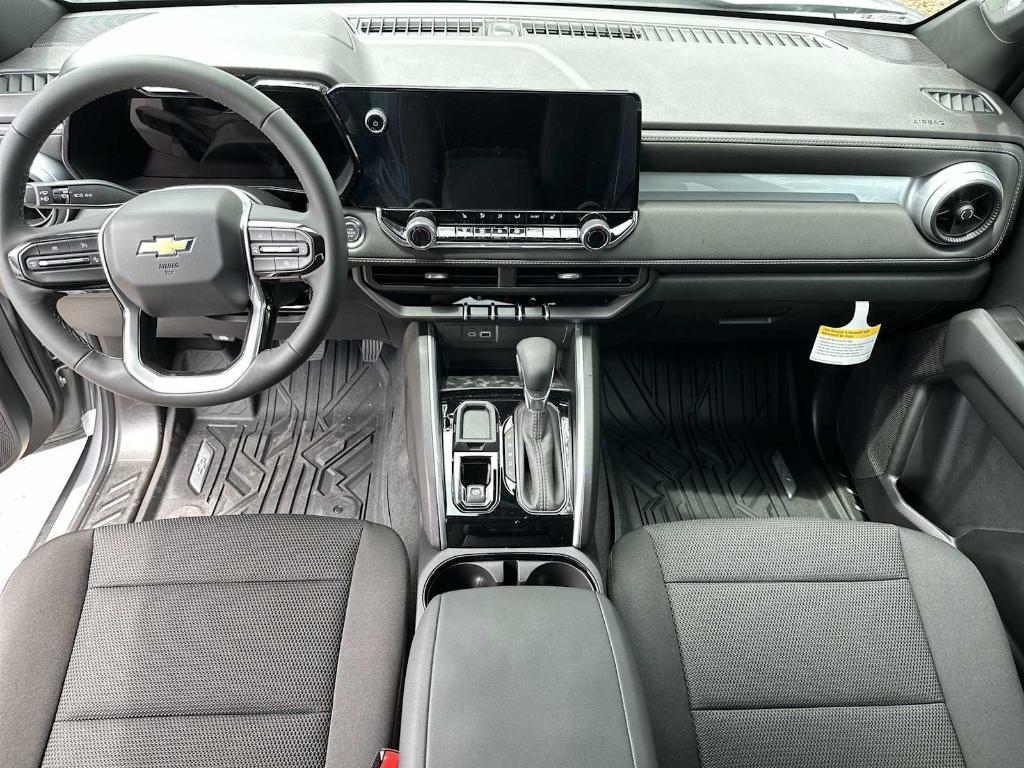 new 2025 Chevrolet Colorado car, priced at $33,235