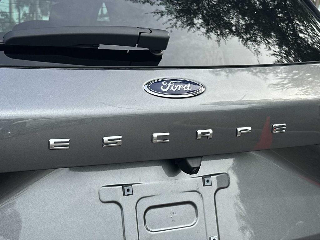 used 2024 Ford Escape car, priced at $21,397