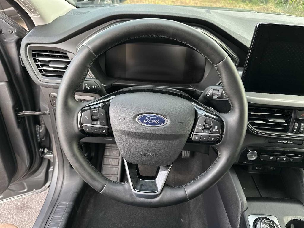 used 2024 Ford Escape car, priced at $21,397