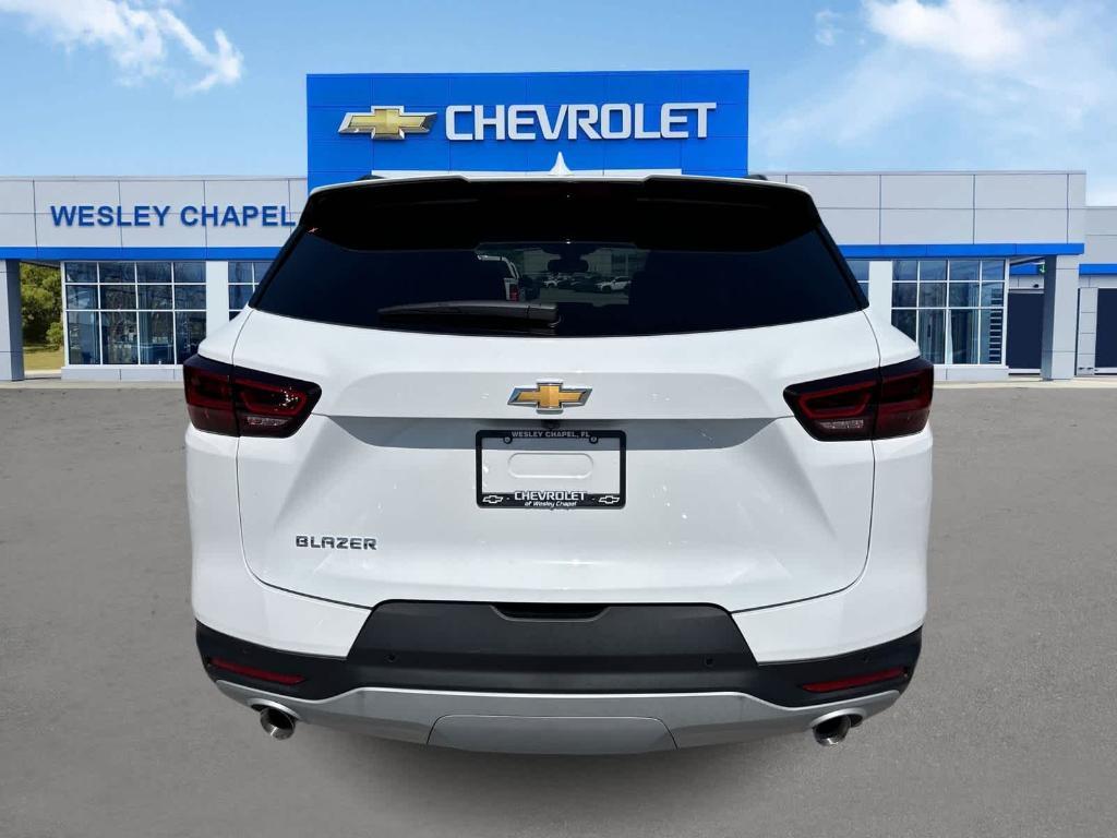 new 2025 Chevrolet Blazer car, priced at $32,185
