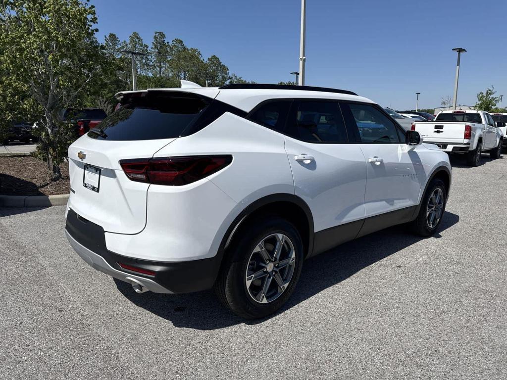 new 2025 Chevrolet Blazer car, priced at $32,185