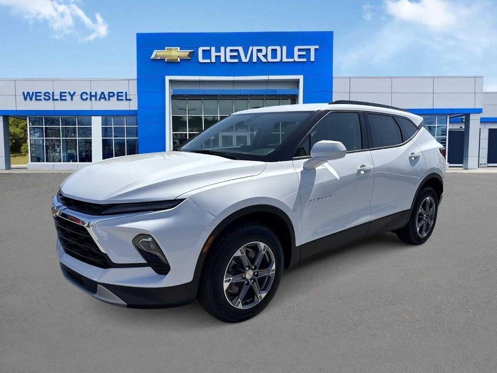 new 2025 Chevrolet Blazer car, priced at $32,185