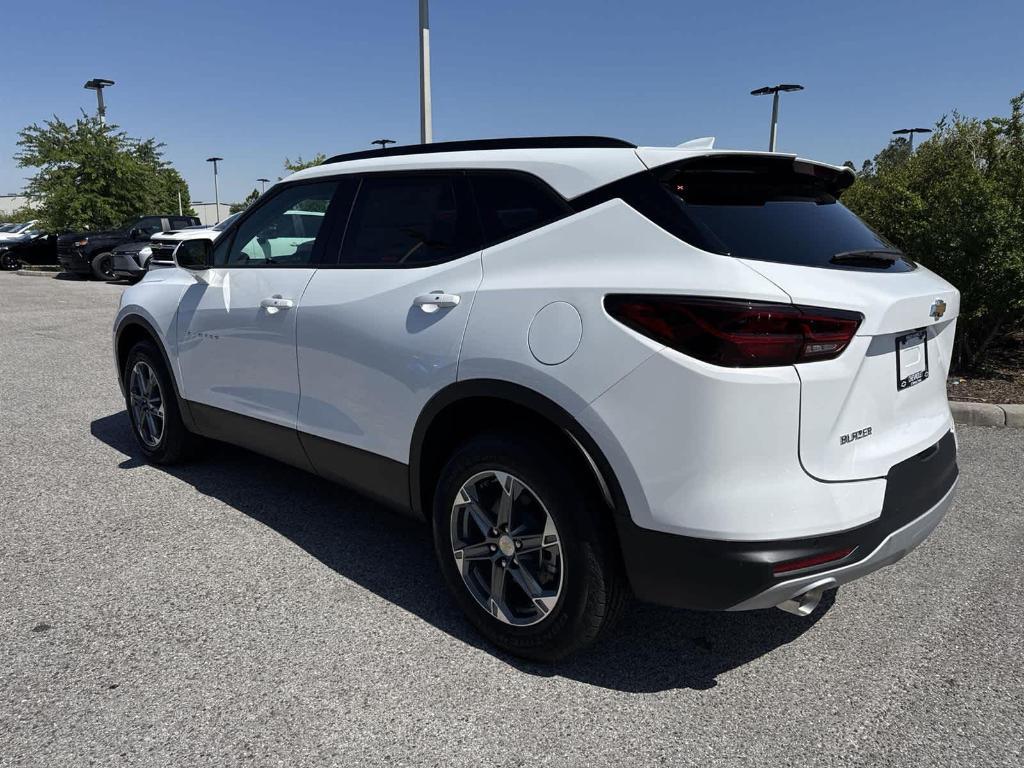 new 2025 Chevrolet Blazer car, priced at $32,185
