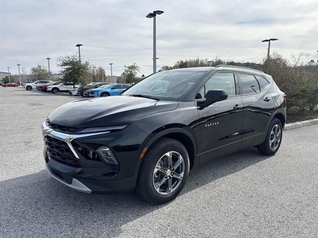 new 2025 Chevrolet Blazer car, priced at $32,485