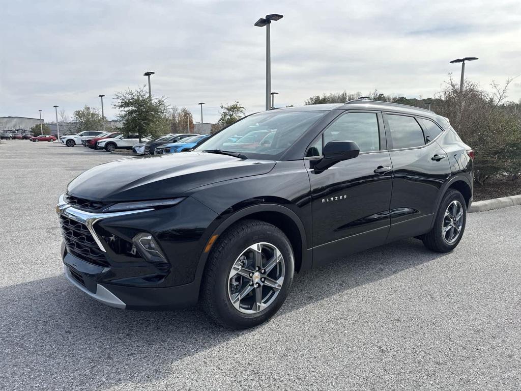 new 2025 Chevrolet Blazer car, priced at $32,485