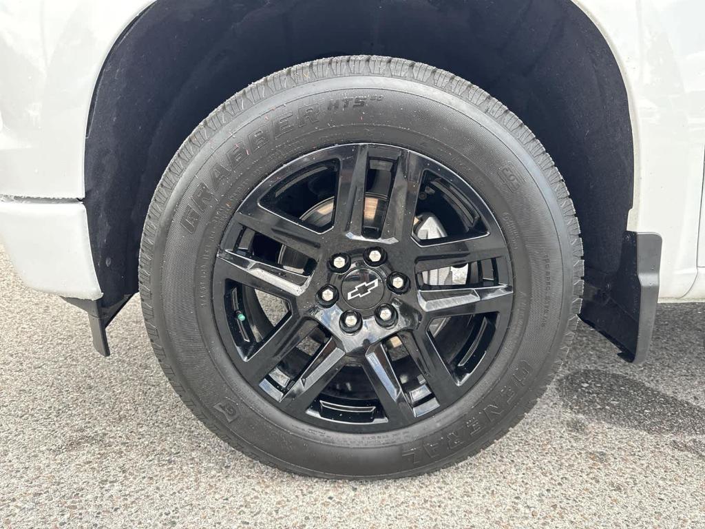 used 2024 Chevrolet Silverado 1500 car, priced at $32,997