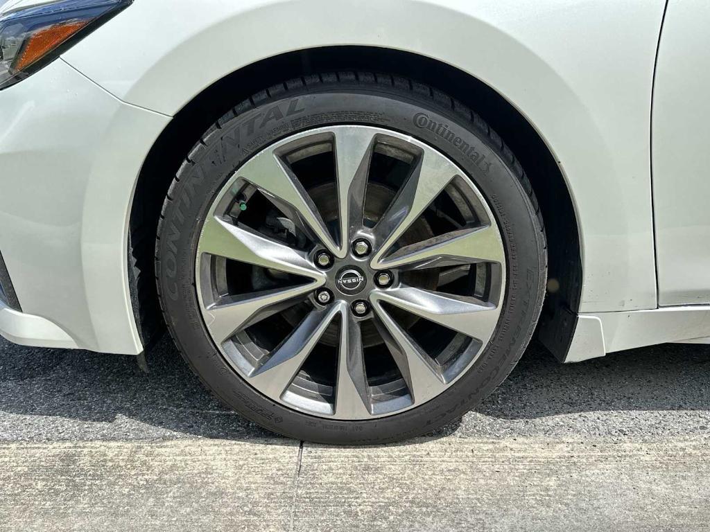 used 2023 Nissan Maxima car, priced at $26,997