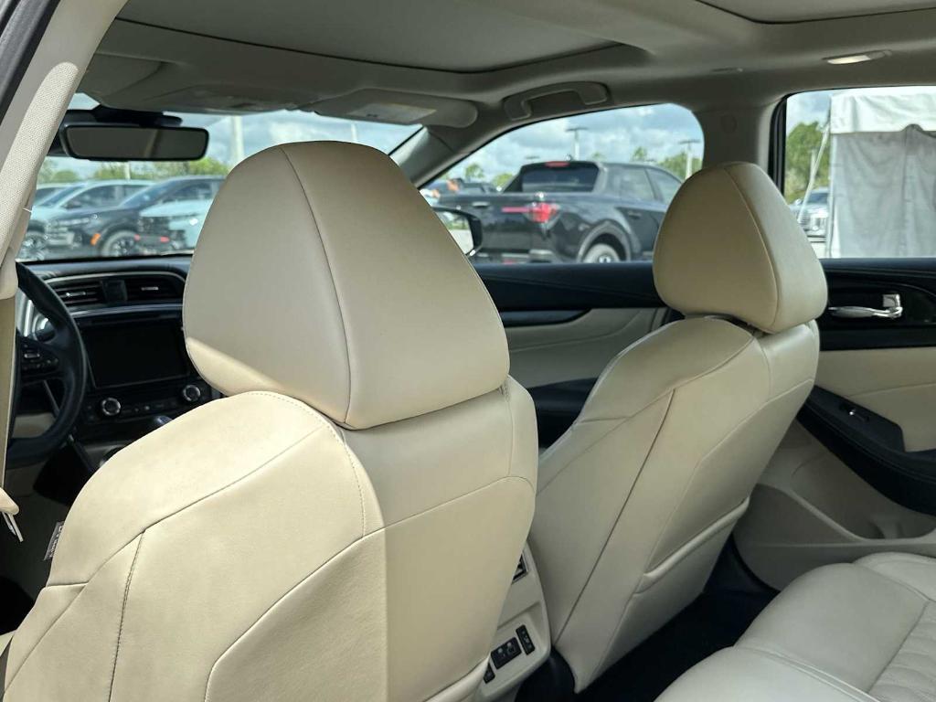 used 2023 Nissan Maxima car, priced at $26,997