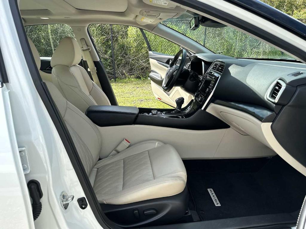 used 2023 Nissan Maxima car, priced at $26,997