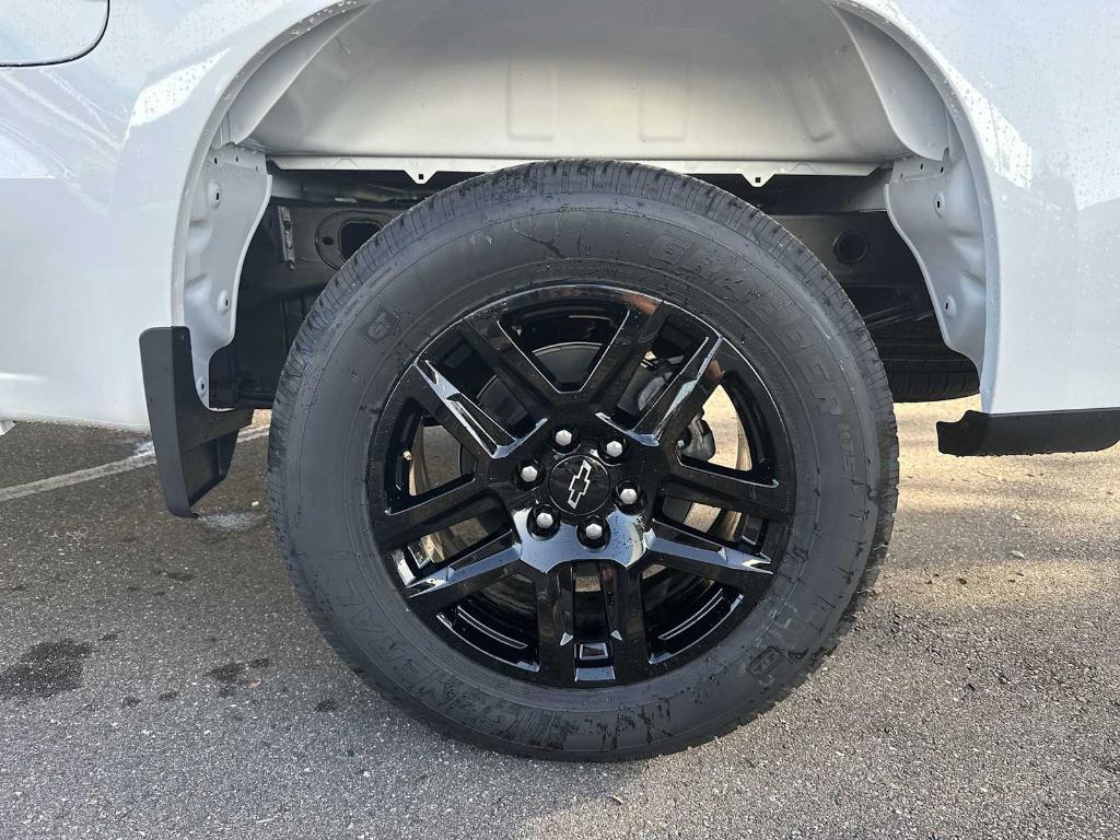 new 2025 Chevrolet Silverado 1500 car, priced at $38,160