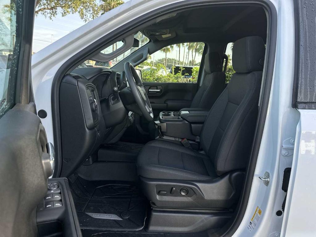 new 2025 Chevrolet Silverado 1500 car, priced at $38,160
