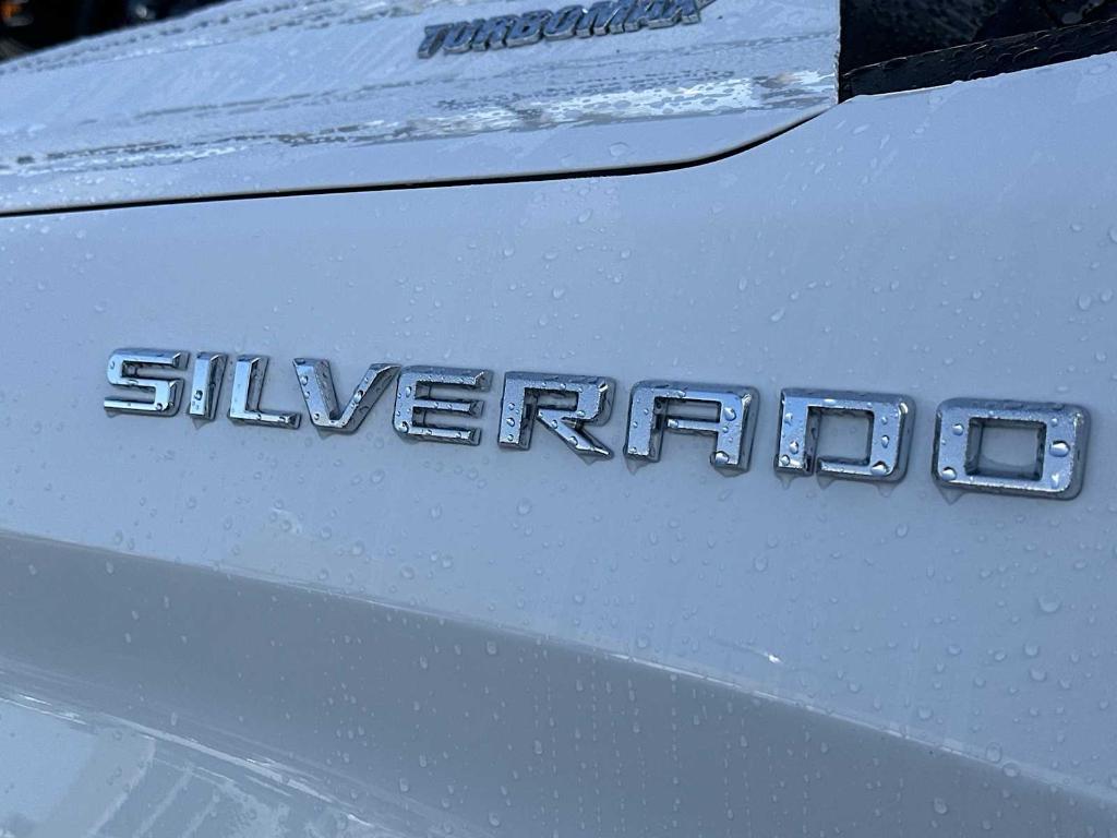 new 2025 Chevrolet Silverado 1500 car, priced at $38,160