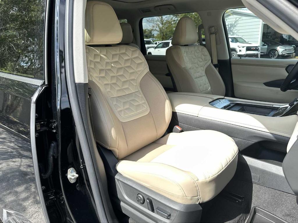 used 2025 Nissan Armada car, priced at $64,997