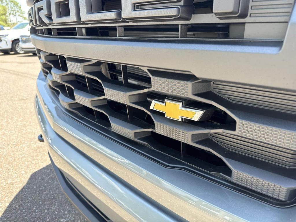 new 2025 Chevrolet Silverado 1500 car, priced at $37,925