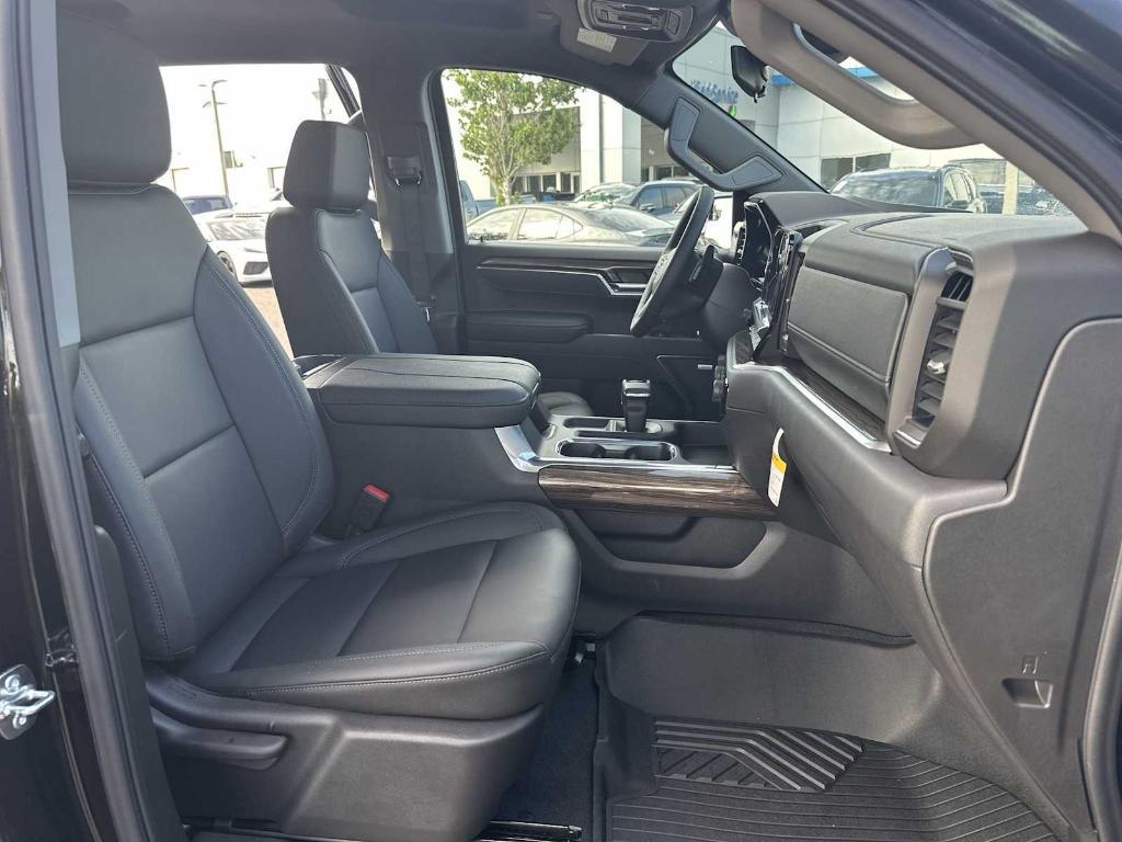 new 2025 Chevrolet Silverado 1500 car, priced at $57,570