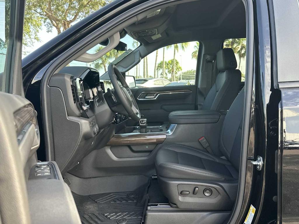 new 2025 Chevrolet Silverado 1500 car, priced at $57,570