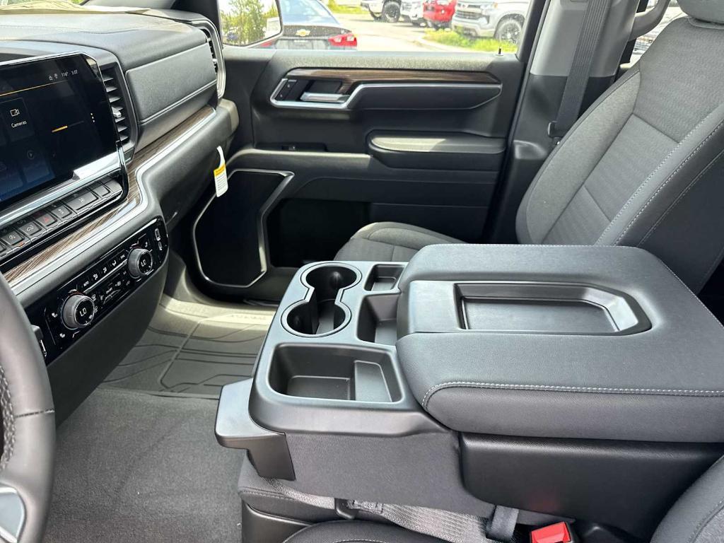 new 2025 Chevrolet Silverado 1500 car, priced at $45,905