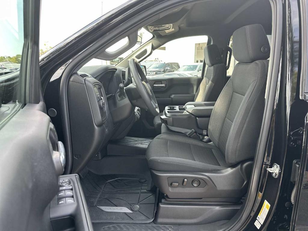 new 2025 Chevrolet Silverado 1500 car, priced at $38,160