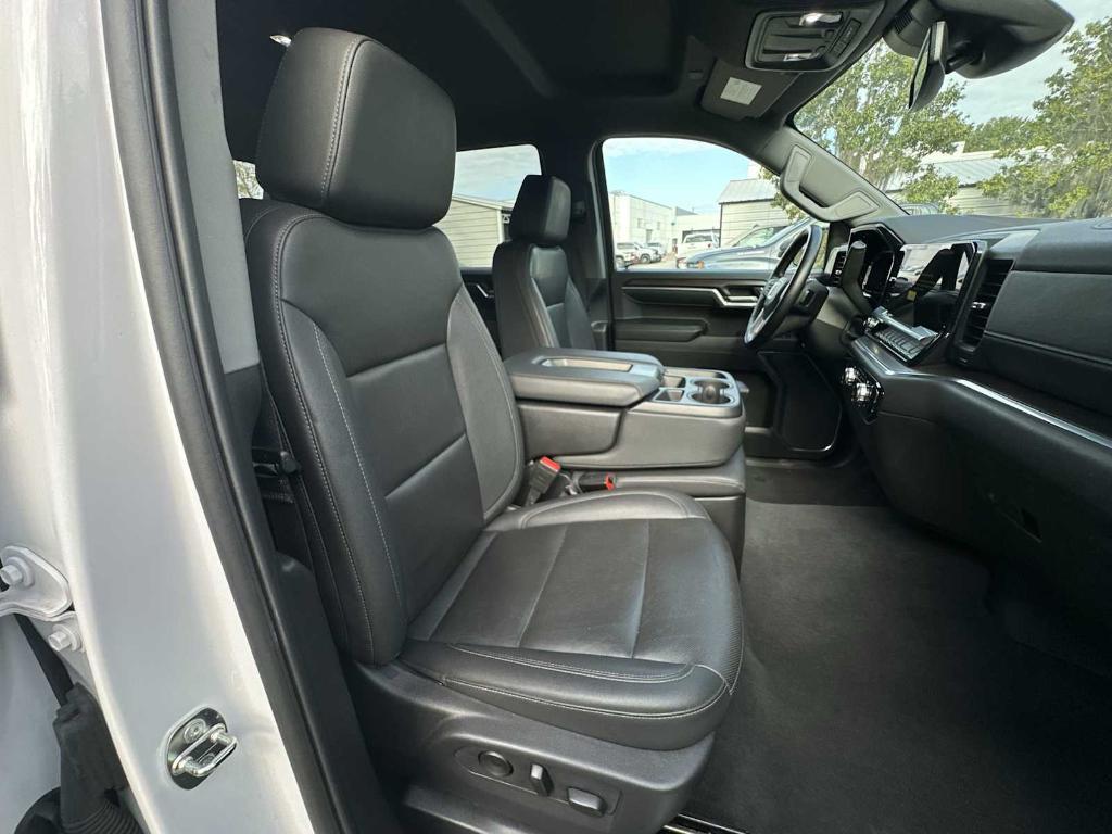 used 2024 GMC Sierra 1500 car, priced at $42,997