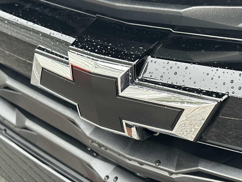 new 2026 Chevrolet Colorado car, priced at $43,335