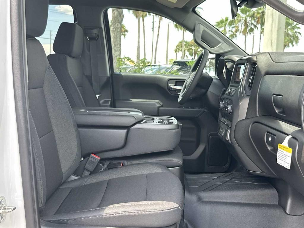new 2025 Chevrolet Silverado 1500 car, priced at $38,160