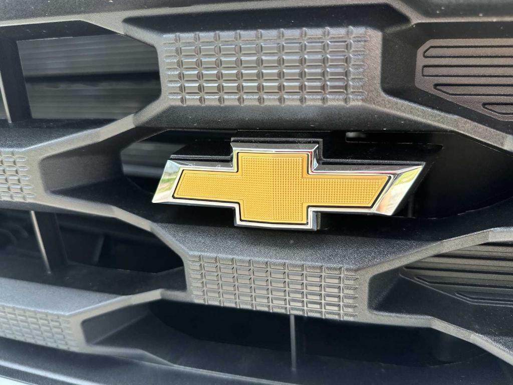new 2025 Chevrolet Silverado 1500 car, priced at $38,160