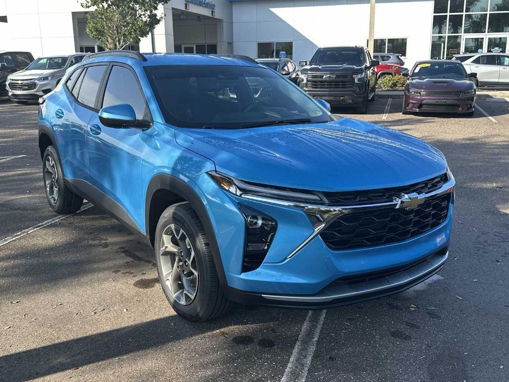 new 2025 Chevrolet Trax car, priced at $22,215