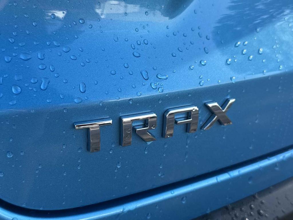 new 2025 Chevrolet Trax car, priced at $22,215