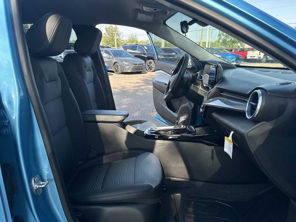 new 2025 Chevrolet Trax car, priced at $22,215