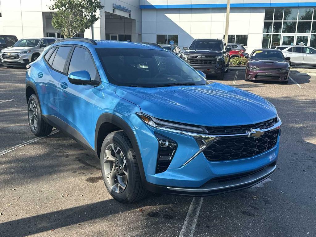 new 2025 Chevrolet Trax car, priced at $22,215