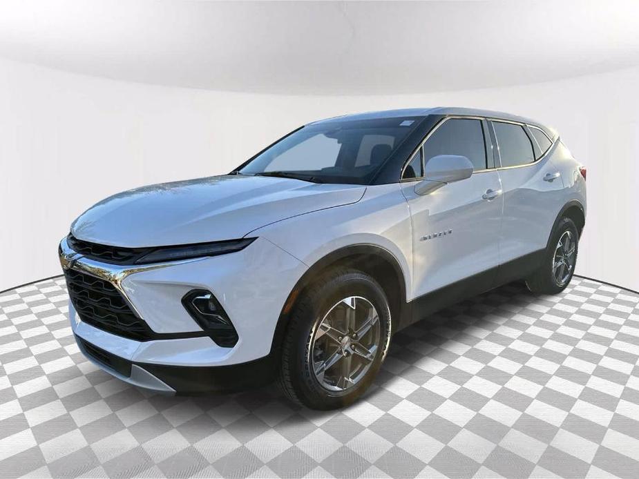 new 2024 Chevrolet Blazer car, priced at $30,485