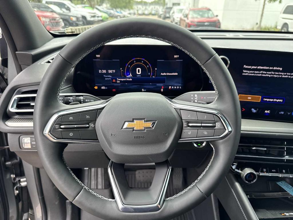 new 2025 Chevrolet Traverse car, priced at $40,645