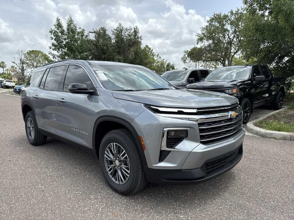 new 2025 Chevrolet Traverse car, priced at $40,645