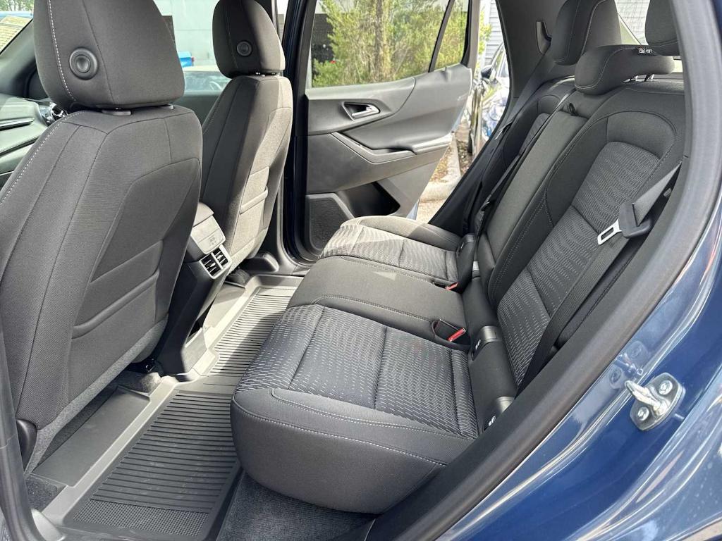 new 2026 Chevrolet Equinox car, priced at $26,220