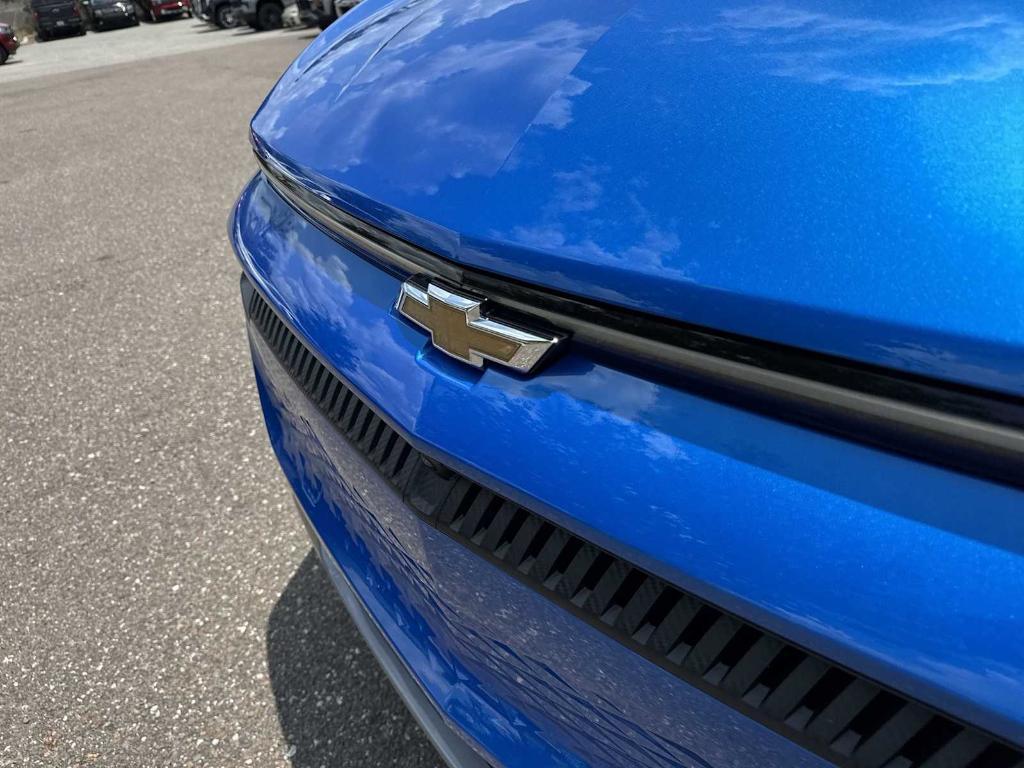 new 2025 Chevrolet Equinox EV car, priced at $34,440