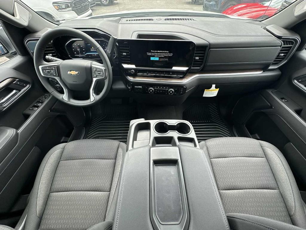 new 2025 Chevrolet Silverado 1500 car, priced at $43,795