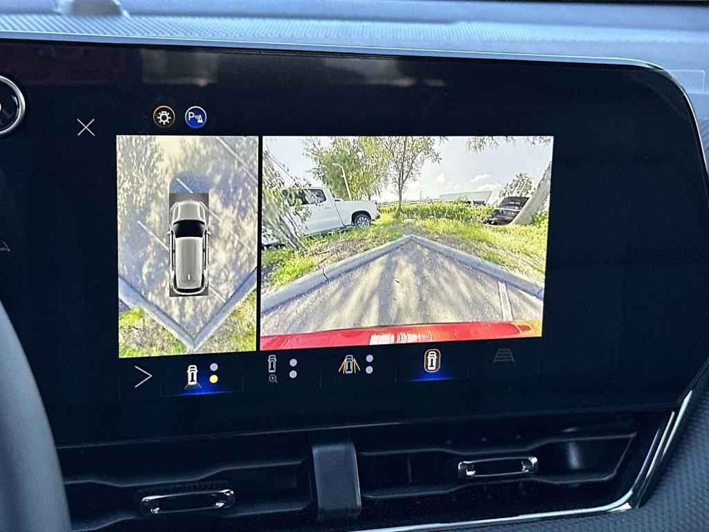new 2026 Chevrolet Equinox car, priced at $33,780