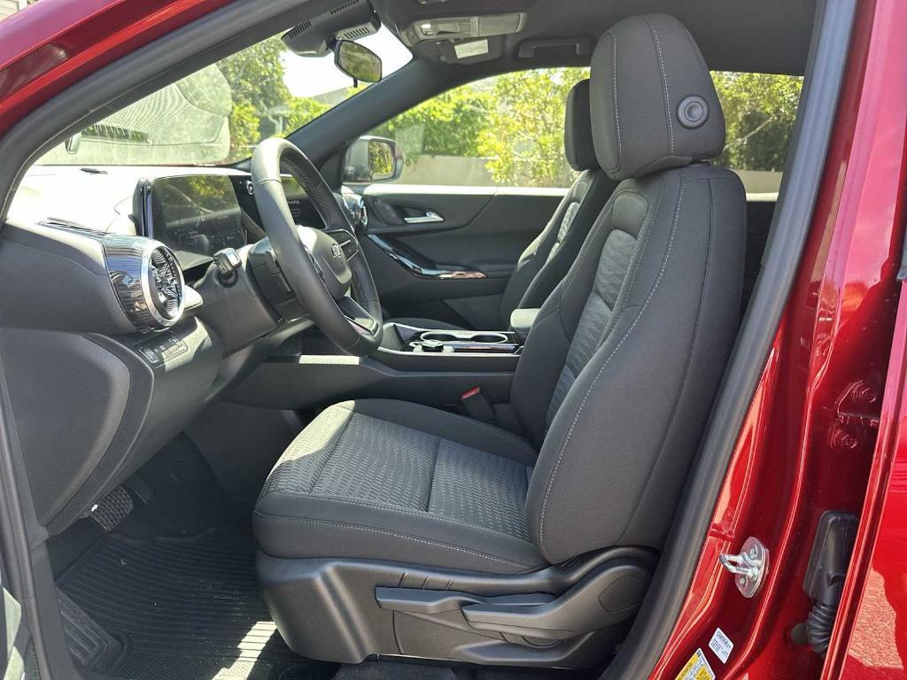 new 2026 Chevrolet Equinox car, priced at $27,775