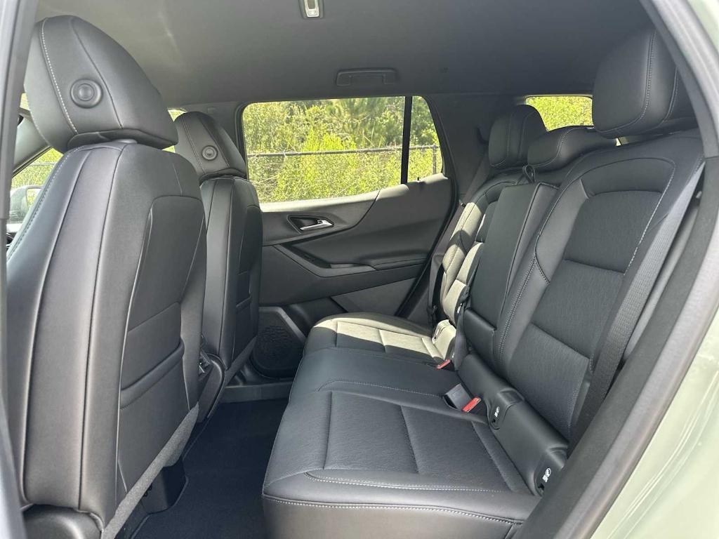 new 2026 Chevrolet Equinox car, priced at $27,545