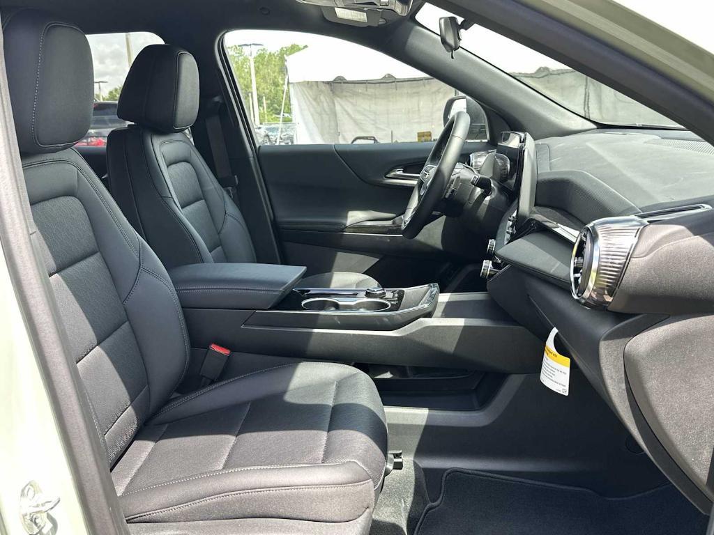 new 2026 Chevrolet Equinox car, priced at $27,545