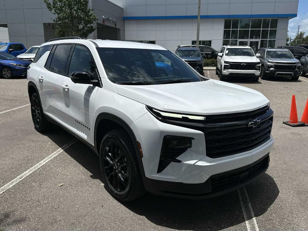 new 2025 Chevrolet Traverse car, priced at $42,345