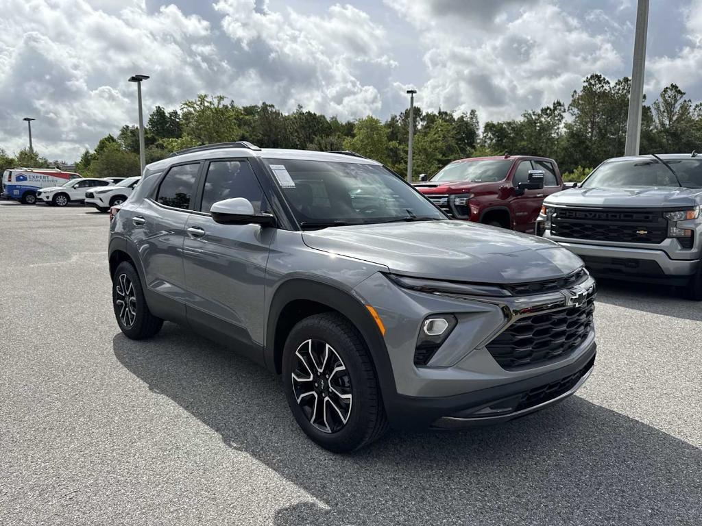 new 2025 Chevrolet TrailBlazer car, priced at $24,380