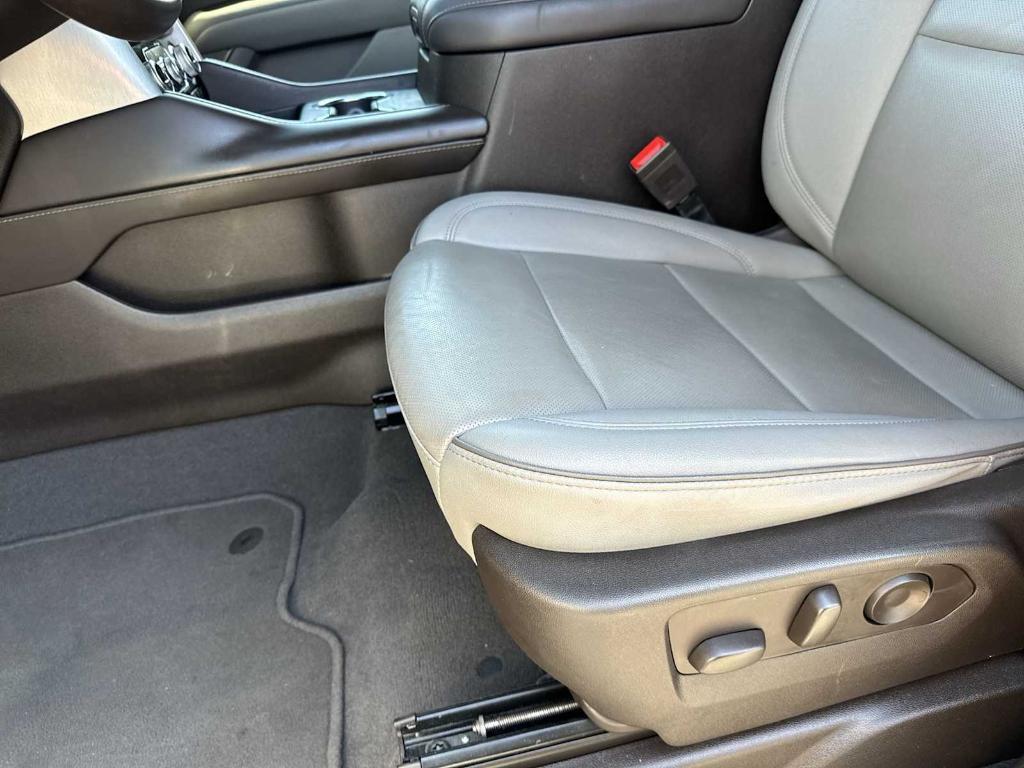 used 2023 GMC Yukon XL car, priced at $47,595