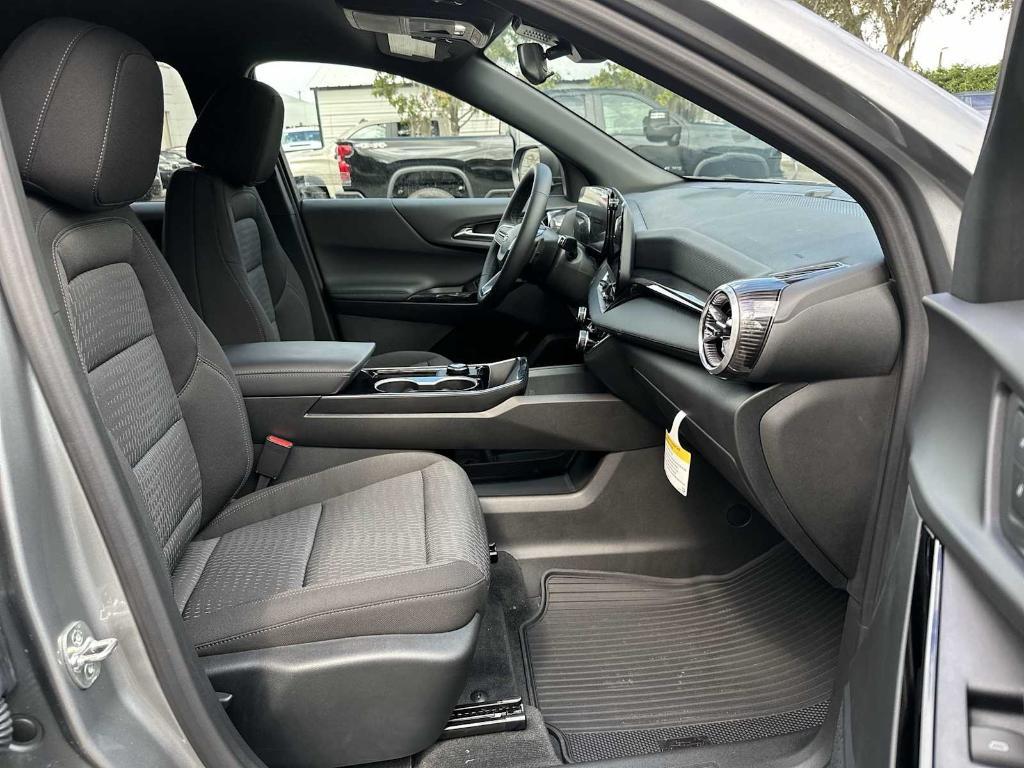 new 2026 Chevrolet Equinox car, priced at $26,735