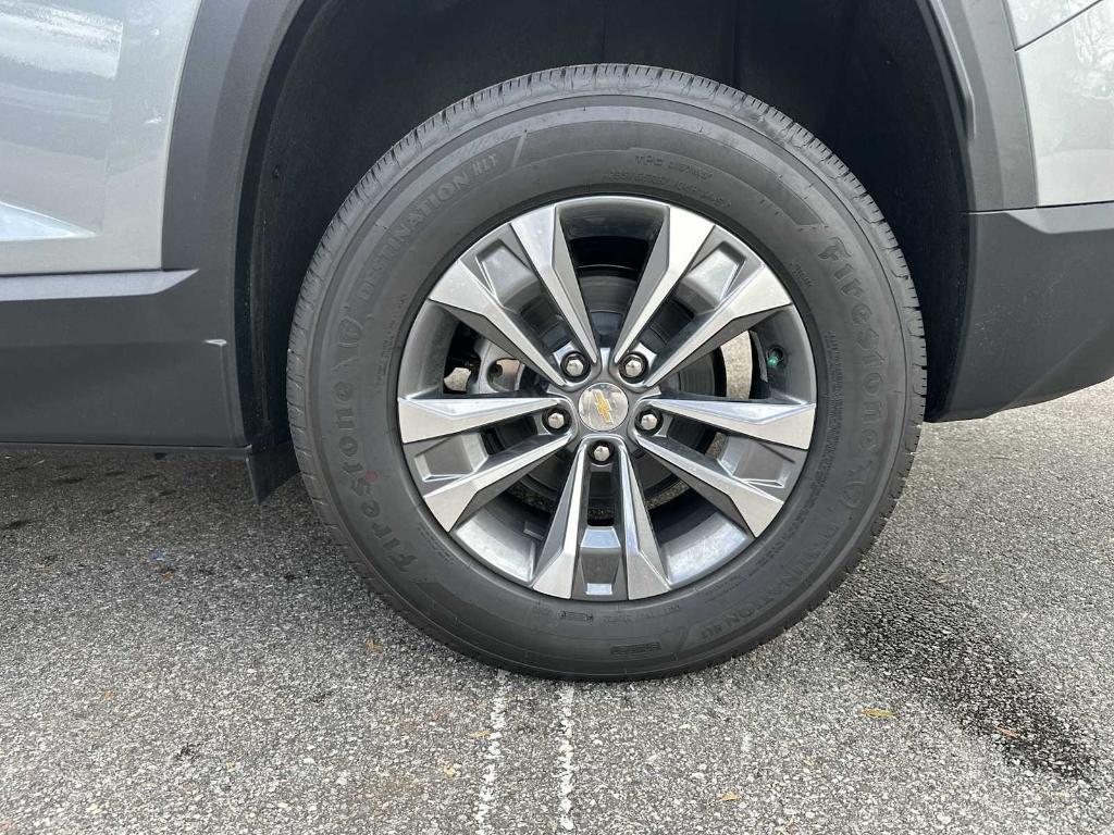 new 2026 Chevrolet Equinox car, priced at $26,735