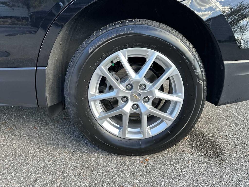 used 2024 Chevrolet Equinox car, priced at $19,355